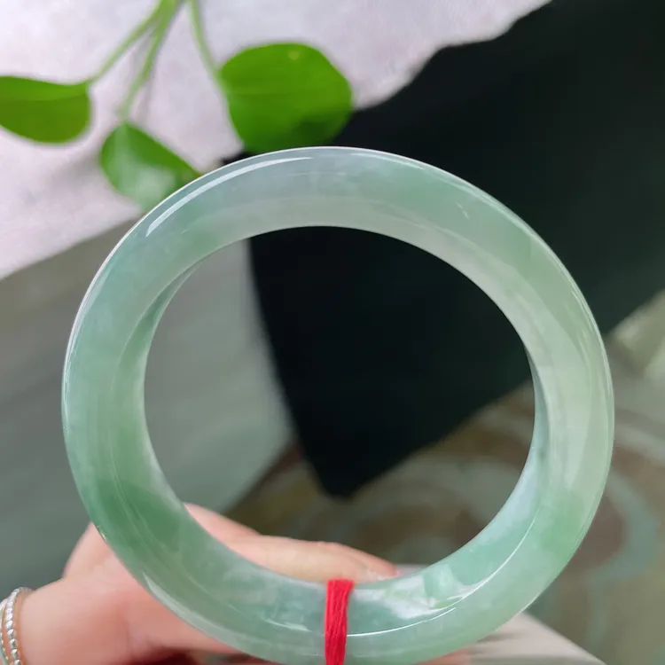 缅甸天然翡翠A货53-12.7-8.2玉石冰种飘绿小圈口手镯礼物26060