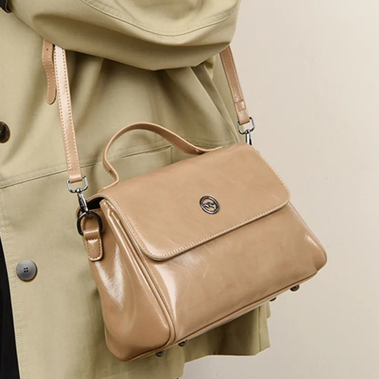 轻便复古女包春夏新款简约大方女士单肩斜挎包通勤百搭潮包