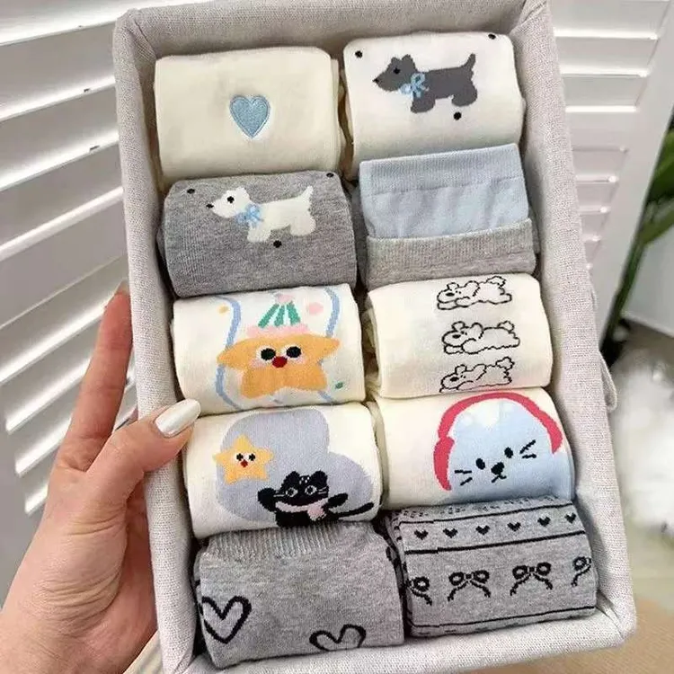 10双新款奶系可爱袜子女秋冬款ins潮日系卡通运动中筒袜学院风