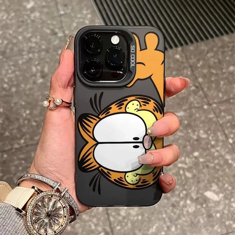卡通加菲猫手机壳适用iPhone15创意14/13/12pro可爱16promax情侣