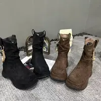 新款中古风厚底圆头增高马丁靴女复古绒面百搭显瘦时装靴-2025031