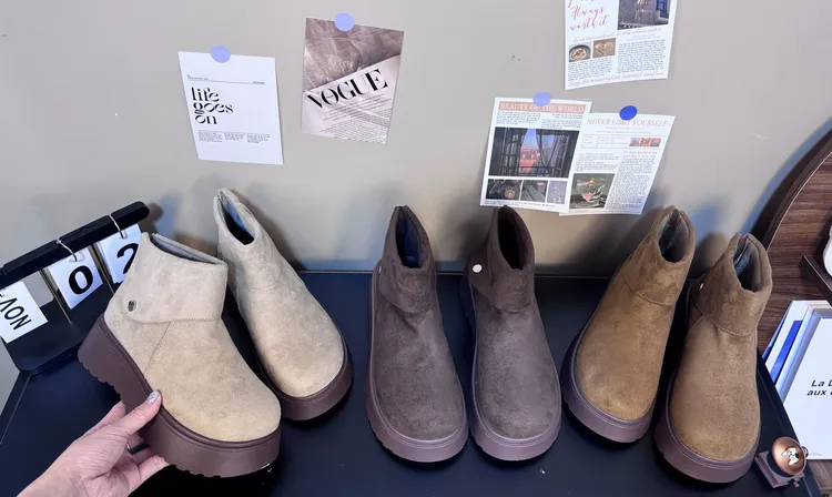 【乐芙兰】低帮短靴厚底增高冬季胶粘时尚高级雪地靴马丁靴博肯女靴