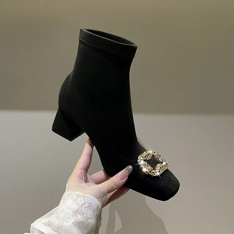 方头瘦瘦靴爆款2025新款粗跟百搭短靴水钻气质网红中跟加绒弹力靴