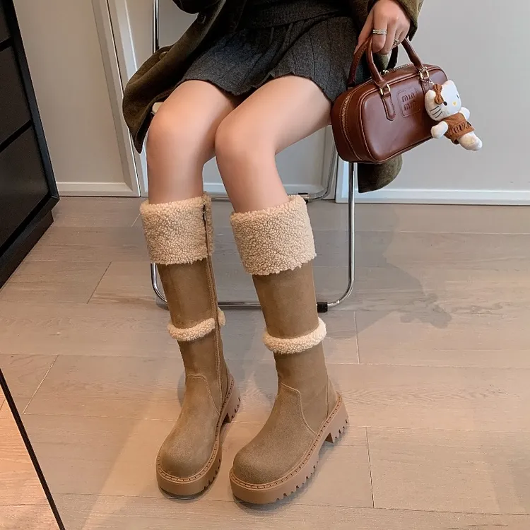今年流行的雪地靴2025新款内增高5cm厚底软毛加厚靴子中筒靴