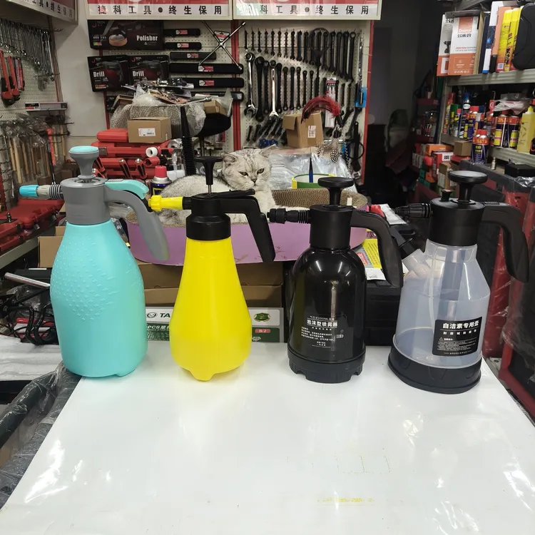 喷壶2L加厚透明耐腐蚀喷头保洁美容泡沫浇花园艺家用气压式大喷壶