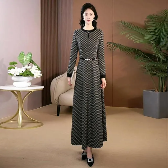 格子裙秋季女显瘦新款长袖高档连衣裙品牌洋气高贵长裙大摆1060