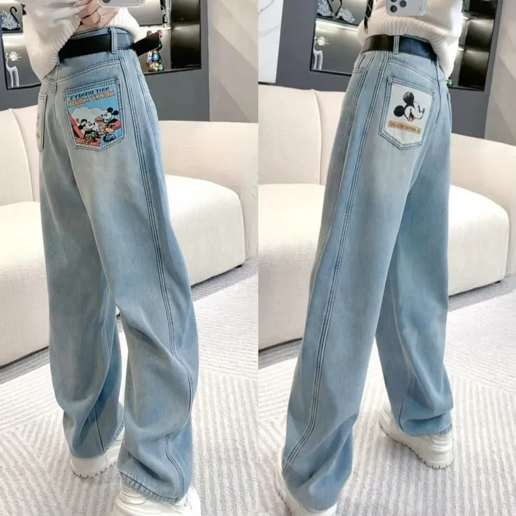 熙薇【米奇奇遇】2025冬季设计师款潮牌印加绒休闲牛仔裤H6374