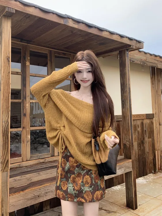 美拉德复古咖色针织衫女秋季2025新款休闲宽松显瘦抽绳气质上衣潮