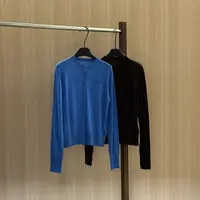 WMM全羊毛小口袋圆领长袖针织开衫女士合身百搭纯色针织