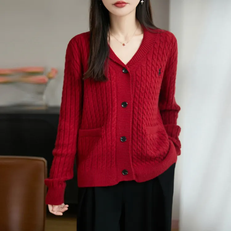 2026冬季新款品牌V领绞花纯色针织长袖开衫口袋羊毛衫休闲百搭