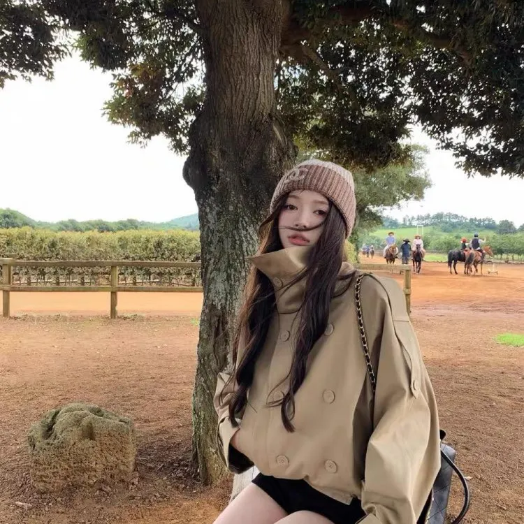 卡其色立领短款风衣外套女2025春秋韩系宽松气质小个子双排扣大衣