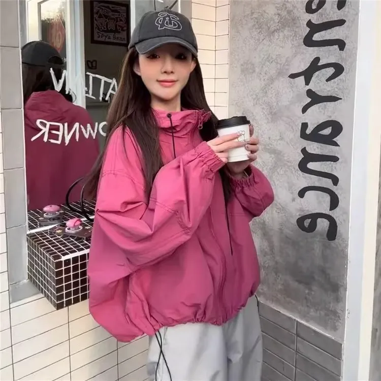 今年流行短款工装连帽冲锋衣外套女春秋2025年新款小个子运动夹克