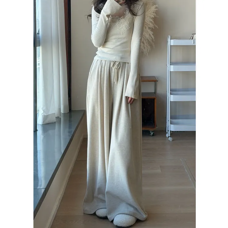 李小桃《懒懒裤》软软糯糯的冬天的松紧腰加绒阔腿裤