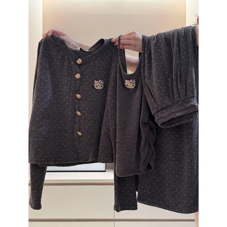 可爱kitty波点德绒睡衣女春秋新款吊带长袖长裤家居服套装可外穿