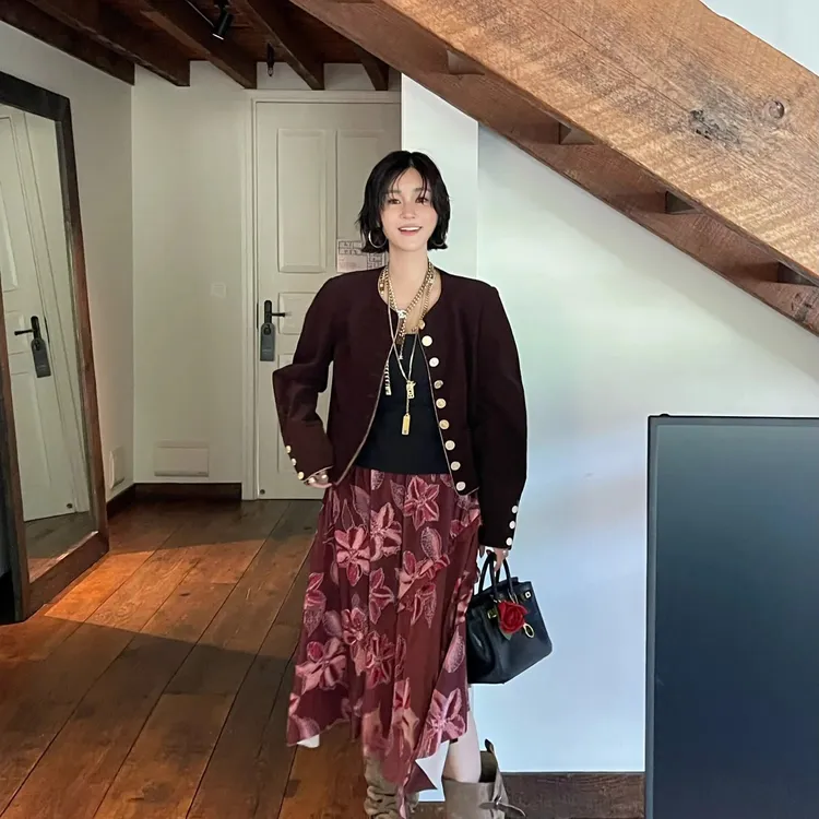 京熹服饰定制25早秋新款复古花卉小众设计感半身裙宽松百搭休闲裙