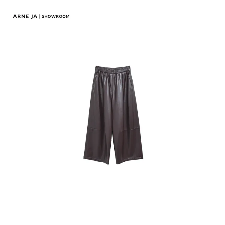 ARNE JA｜“经典升级”特殊拼接高光油蜡皮裤D3PU1114K
