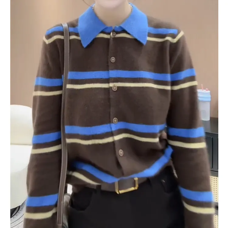 大码设计感撞色正肩针织衫女2025年秋季新款梨型身材显瘦打底毛衣