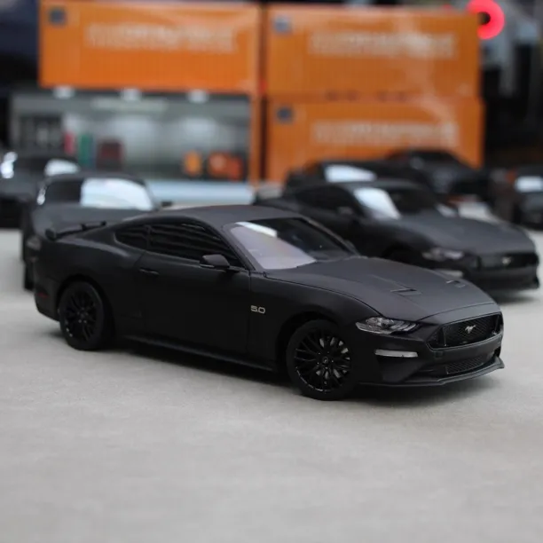 DM野马 1:18比例合金全开模型 可拆卸多个零件