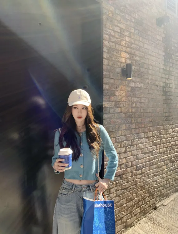 【春日物语】时尚新款湖绿色针织上衣开衫设计感浅蓝色牛仔裤套装