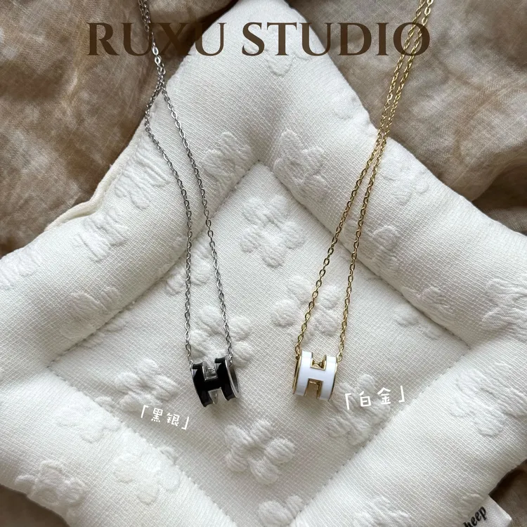 钛钢项链 2025火爆款气质时尚H项链高级感小众设计送人礼物