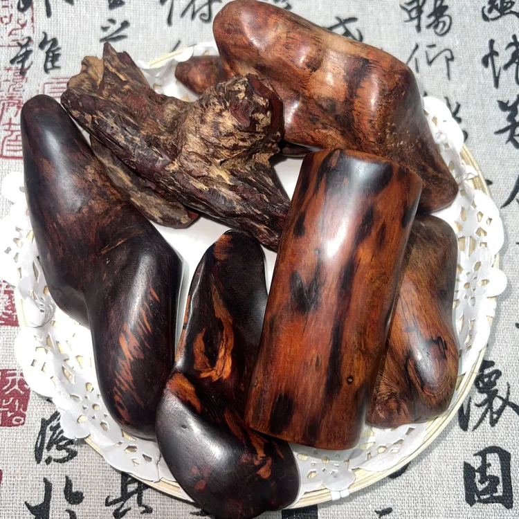 海南红降花梨公手把件小料迦南香黄檀