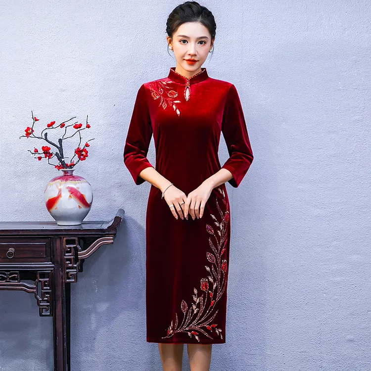 喜婆婆婚宴装2025新款秋冬季结婚妈妈礼服新中式金丝绒旗袍敬酒服