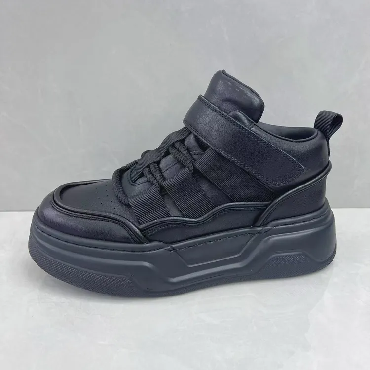 男鞋2025秋冬新款头层牛皮休闲鞋时尚百搭潮流增高中帮真皮板鞋男