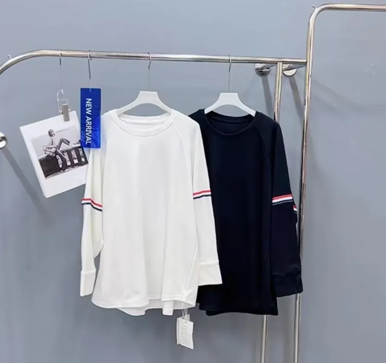 7010-春秋棉质长袖中长款拼条圆领卫衣