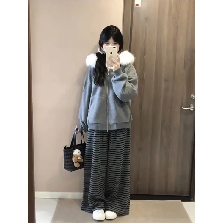 秋冬连帽外套女装2025爆款洋气上档次百搭小个子灰色毛呢毛领上衣