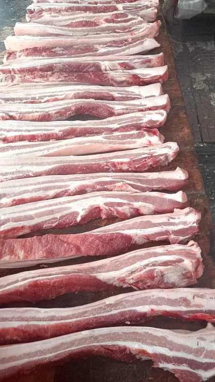 精品新鲜猪五花专供烤肉饭店食堂