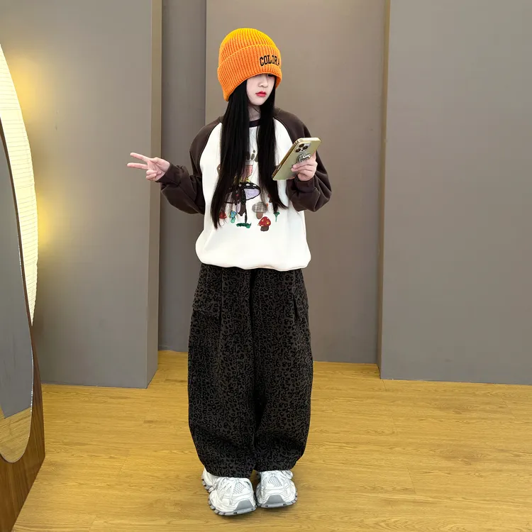 女童2025新款儿童秋冬季韩系时尚加绒宽松加绒卫衣豹纹裤套装潮