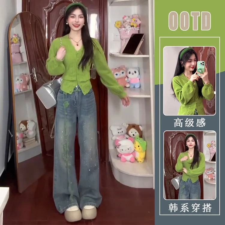 26明亮感穿搭叠穿秋冬v领加厚针织开衫外套白色衬衫牛仔裤三件套