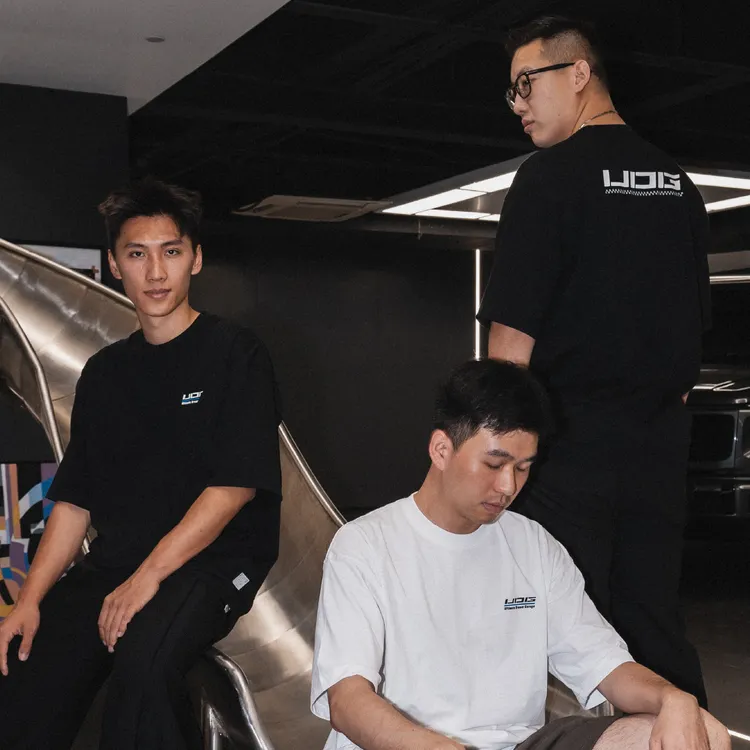 PIN SKTBS UDG 字母/文字短袖夏季宽松圆领T恤休闲男装25UDG