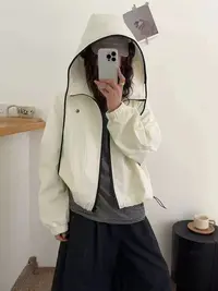 Y101-Y150春夏季韩系新款实体店品质韩版高级感女装气质短袖上衣