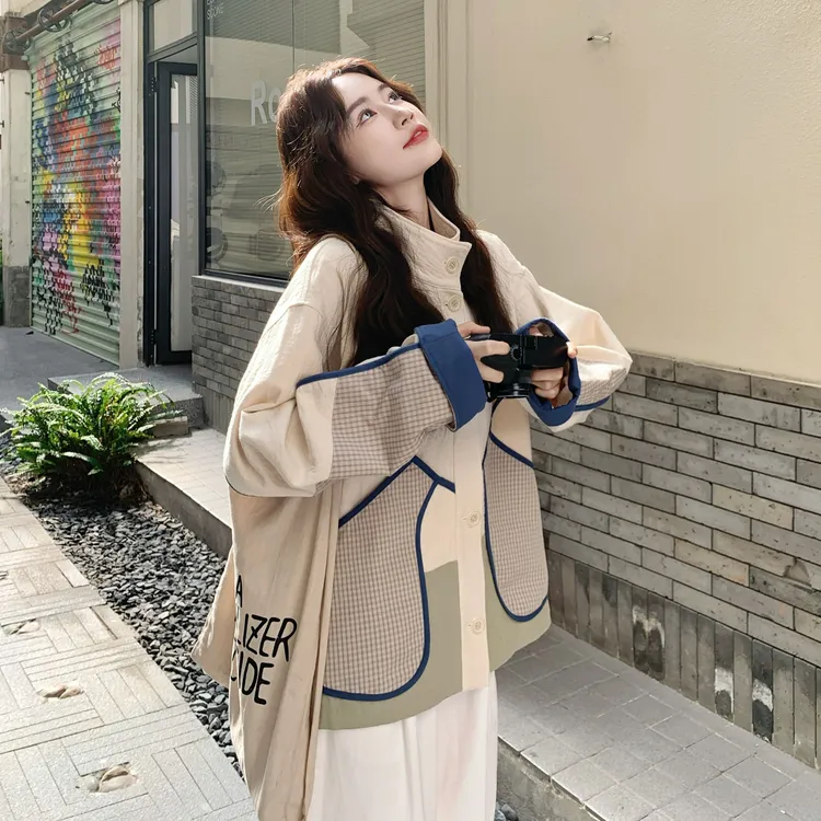 时尚文艺风俏皮减龄百搭上衣女2025秋季新款设计感格纹拼接外套