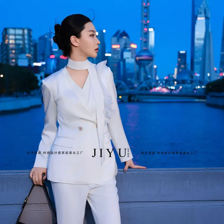 美业爆款西装西服工服四季款时尚轻奢修身气质轻奢显瘦西装西装女