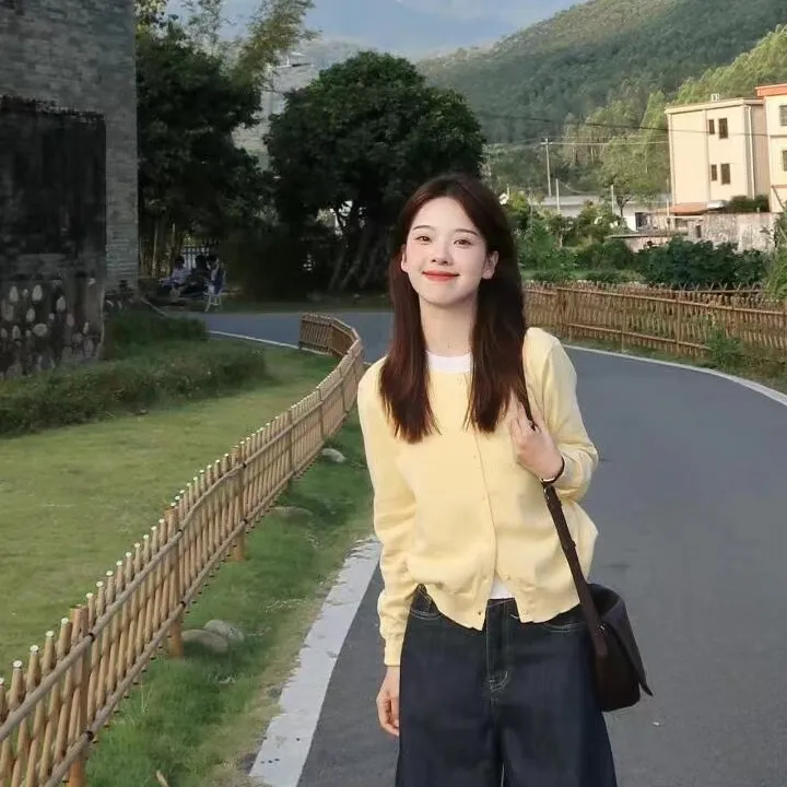 同款今年2025新款早秋冬季休闲简约上衣搭配牛仔裤裤子显瘦百搭时