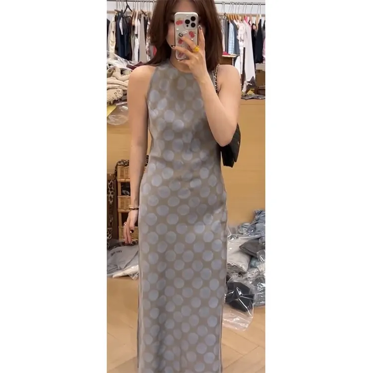 2025春季新款修身显瘦气质时尚高级设计感无袖性感收腰A字连衣裙