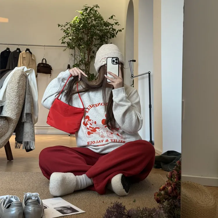 【瘦瘦】米奇妙妙屋-大码加绒卡通印花圆领百搭长袖卫衣S02160