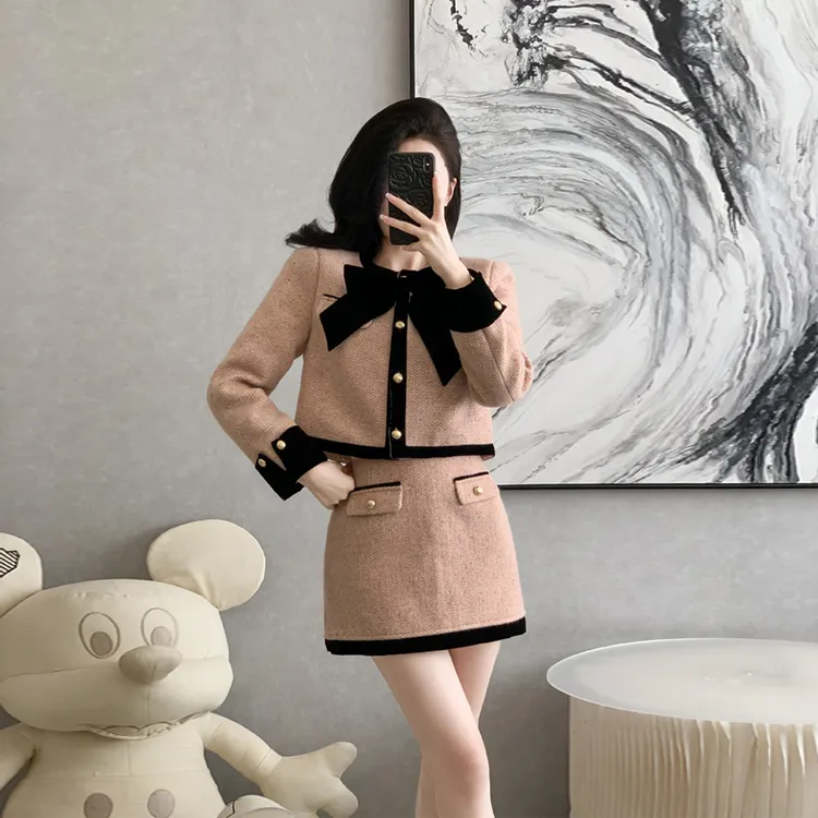 2025新款小香风蝴蝶结外套短裙套装女秋冬千金风高级感毛呢两件套