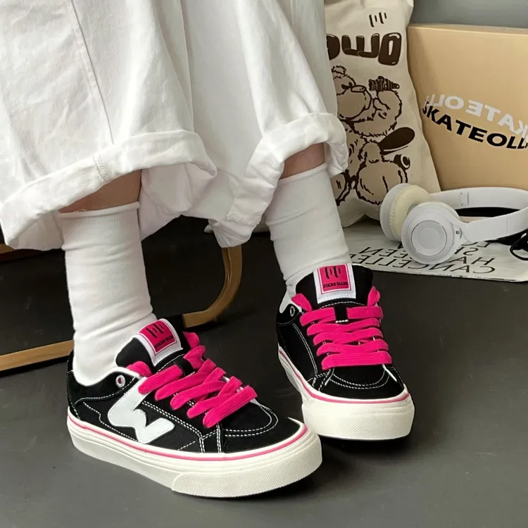 顽刻ollieskate黑粉拼色夏季经典W系列透气帆布情侣男女滑板鞋
