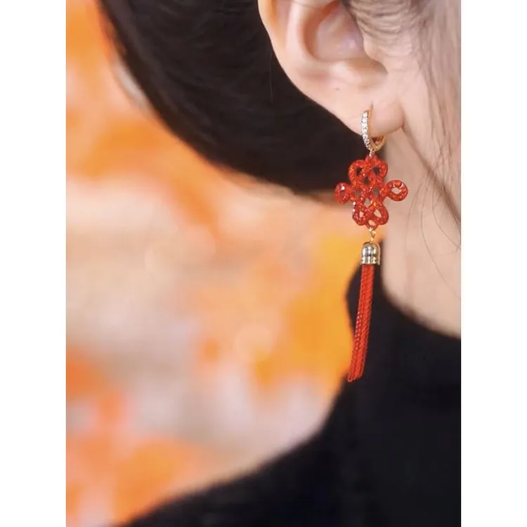 耳饰轻奢小众高级感耳钉新年红色中国结长款流苏耳环女年新款潮气