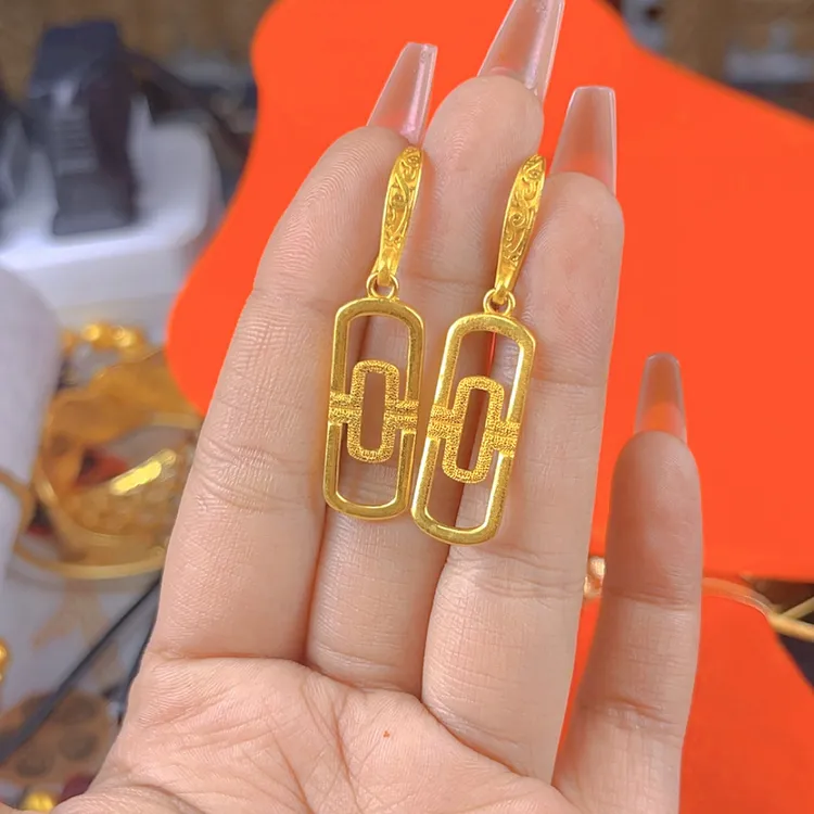 铜合金亚克力耳饰 铜合金新款耳环Ks مەڭگۈ ئۆزگەرمەيدۇ