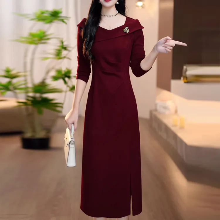 胜美气质轻奢优雅百搭连衣裙2025春秋新款修身减龄高级感中长裙