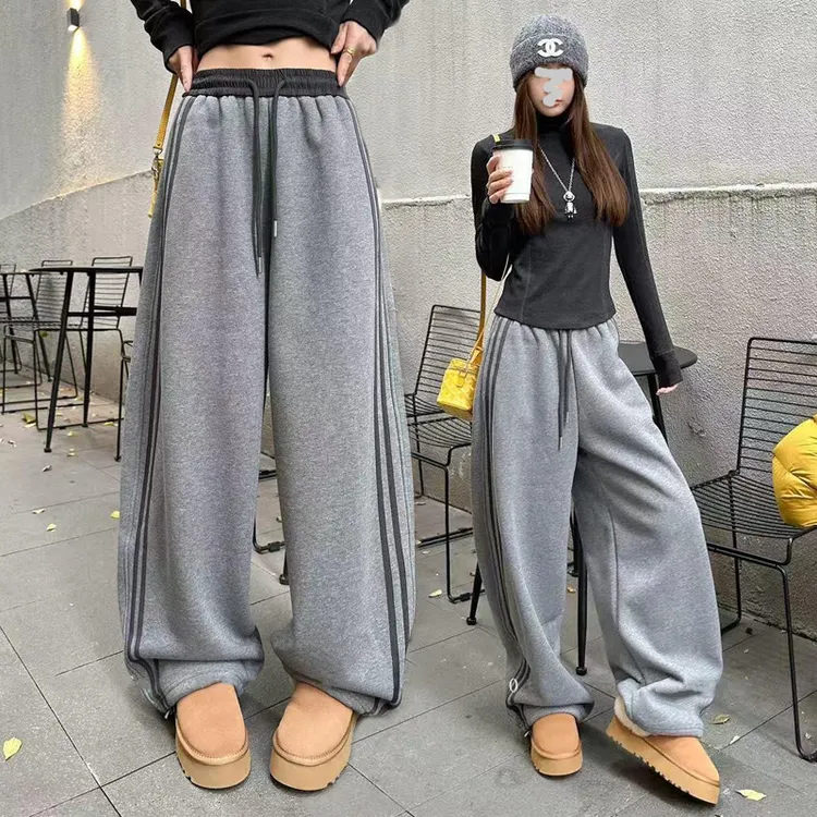 2025年流行网红女裤拼接条纹加绒阔腿裤女宽松灰色休闲裤潮牌卫裤