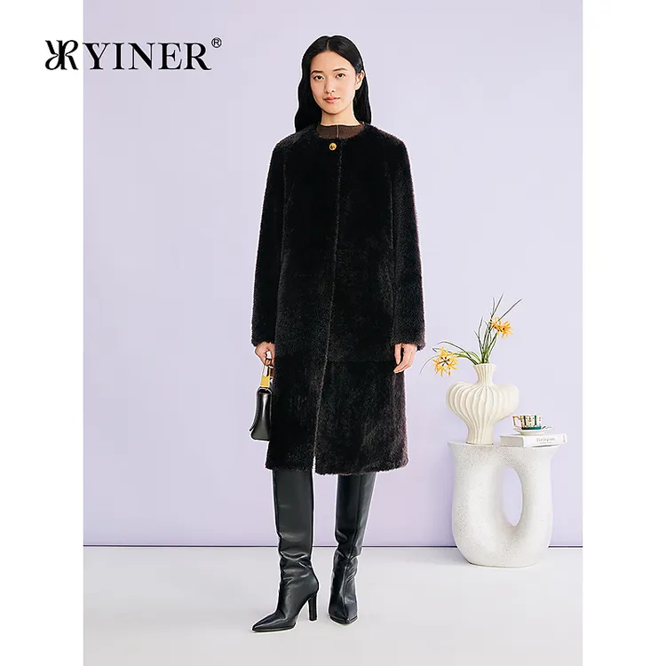 YINER音儿专选2026春季新款长款圆领奢感拉贡羊皮毛一体皮草外套