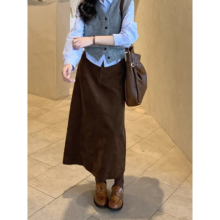 耶古美拉德咖色灯芯绒半身裙女2025秋季高腰遮胯显瘦a字中长裙子