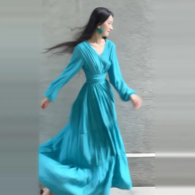 法式高级感蓝色长袖连衣裙子女早秋季2025新款小个子绝美气质长裙