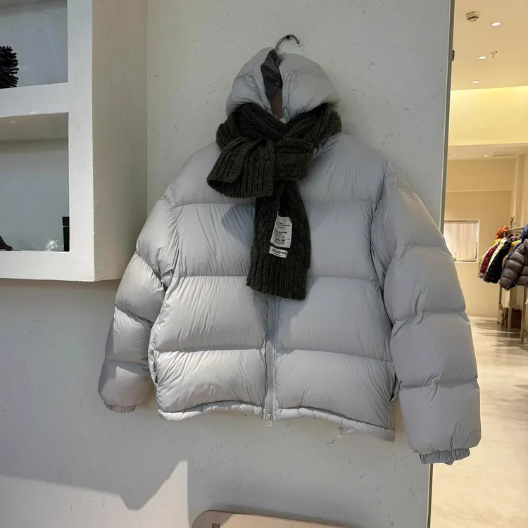 时尚韩系蓬松泡芙羽绒服女2025冬季新款小个子短款氛围感保暖外套