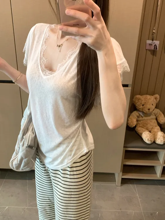 蕾丝拼接V领面膜T恤女欧洲站2025夏装新款欧货女装洋气打底小衫潮